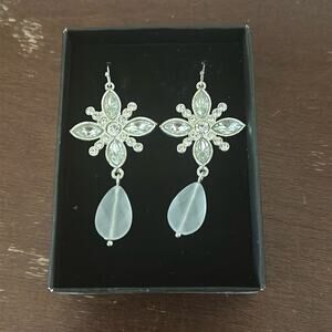Avon | Chic Frost Dangling Earrings NIB